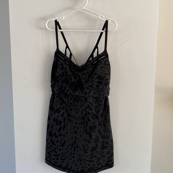 Lululemon just breathe tank animal swirl leopard 6 - Picture 4 of 6